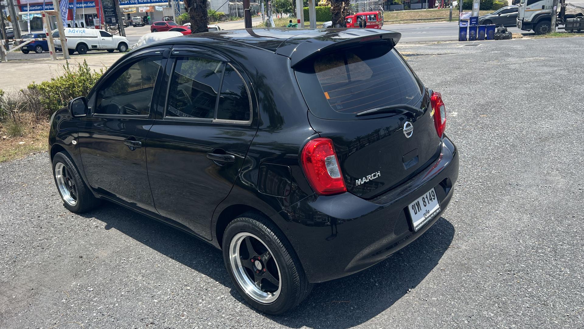 Nissan March