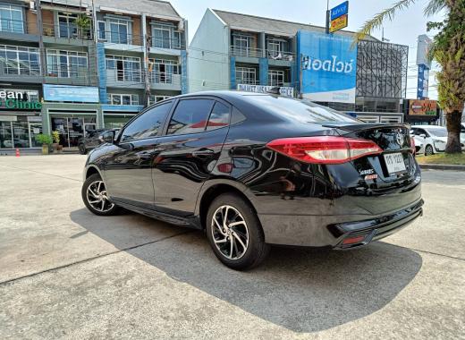 Toyota Yaris Ativ